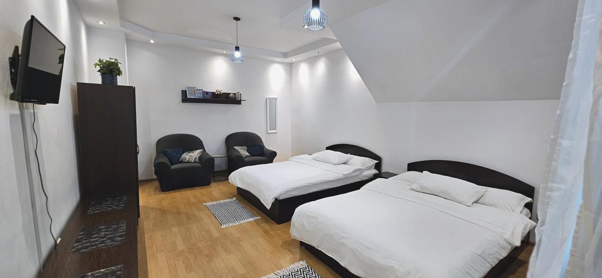 Hotel Hillside à Oradea Extérieur photo