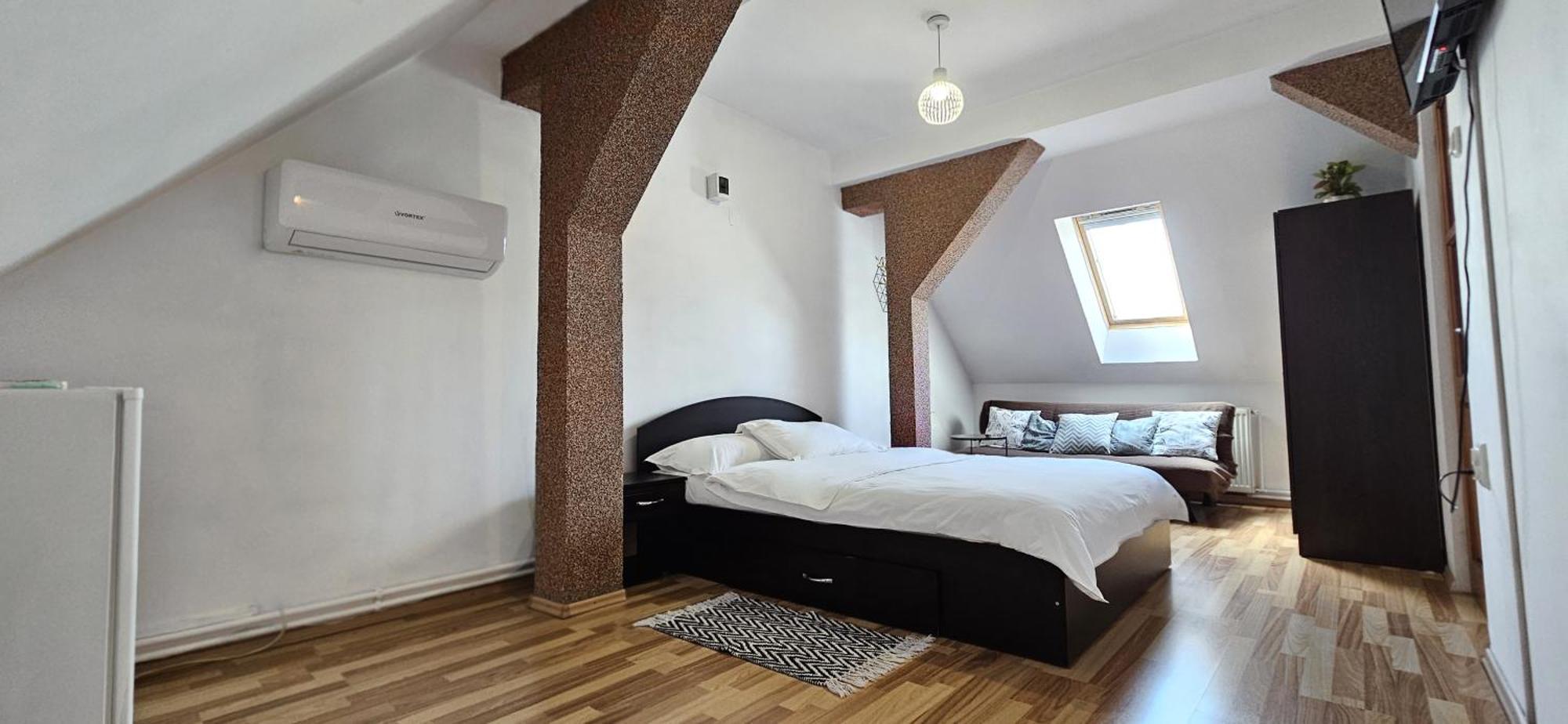 Hotel Hillside à Oradea Extérieur photo